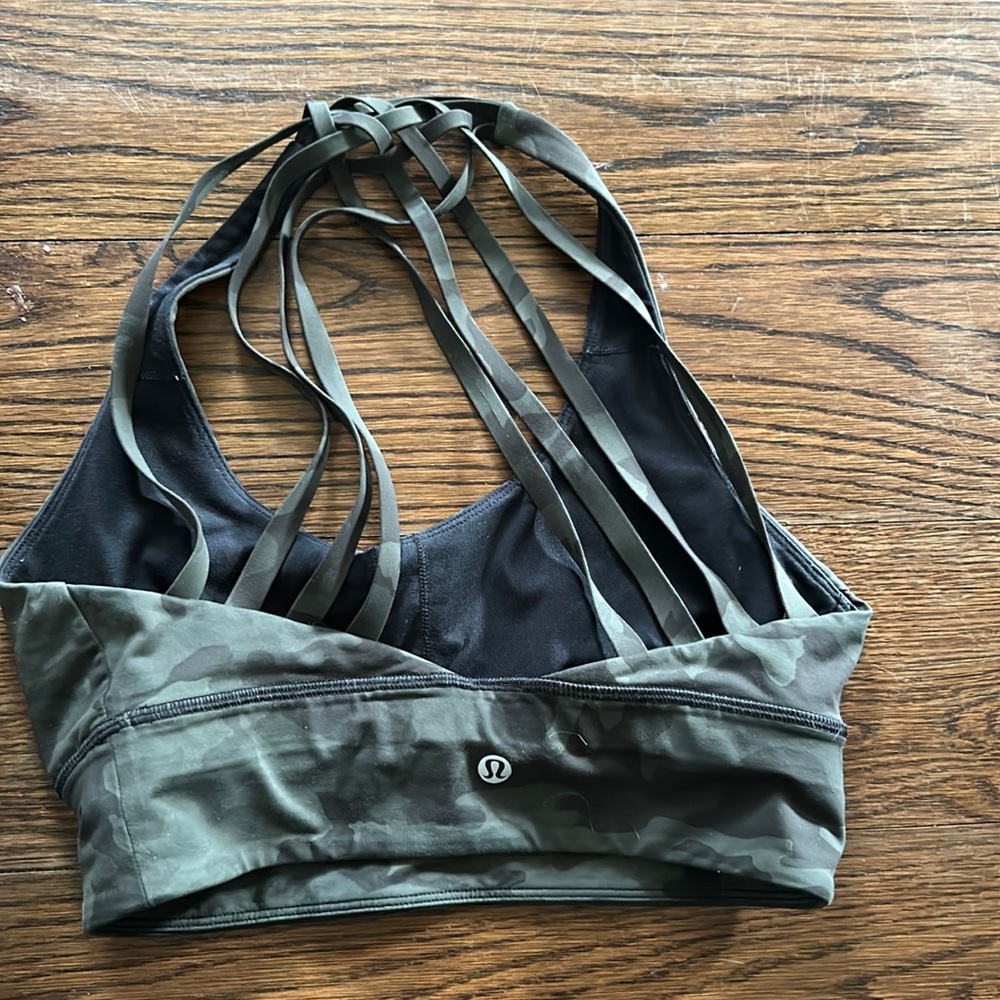 Lululemon exercise top